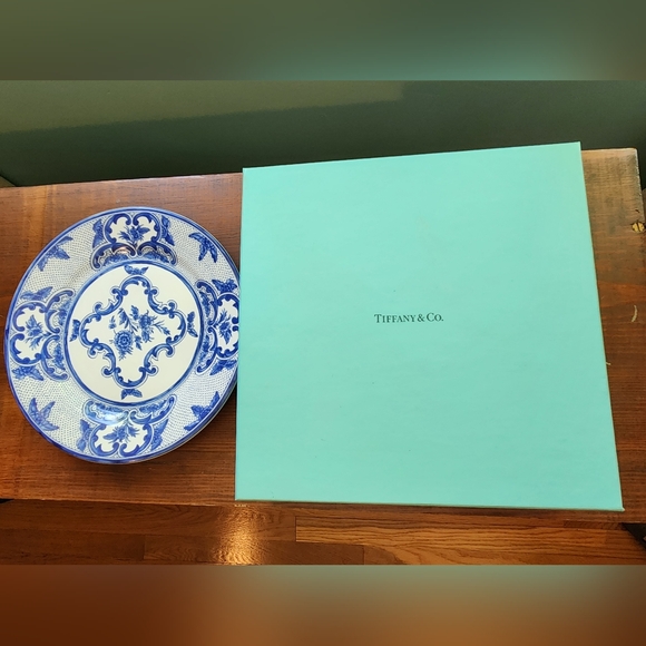 Tiffany & Co. 1996 Delft Salad Dessert Plate - Picture 2 of 6